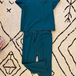 Jaanuu Scrubs Set